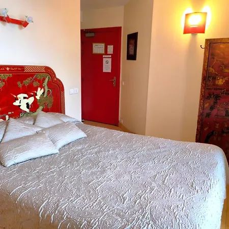 Отель L'astrolabe Олорон-Сент-Мари