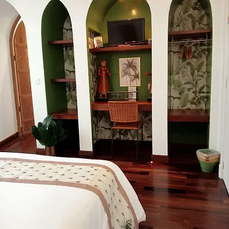 L'astrolabe Hotel Oloron-Sainte-Marie