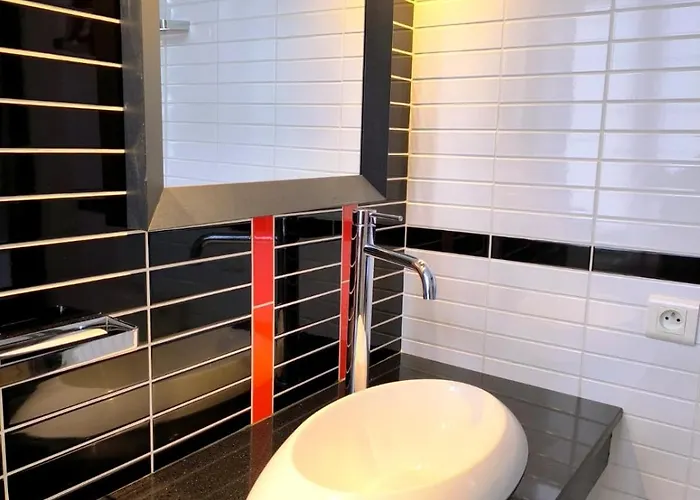 L'astrolabe Отель Олорон-Сент-Мари